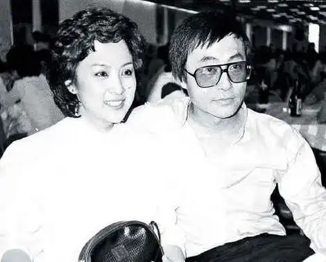 甄珍:一婚嫁谢贤,二婚嫁刘家昌,错综复杂的情路背后,令人唏嘘