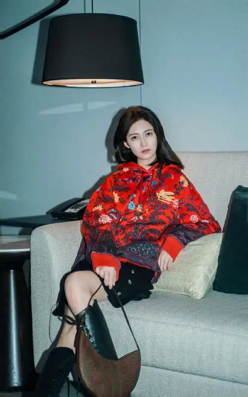 陈钰琪超话拿捏新年氛围#超嗨拜年大会##龙年大吉