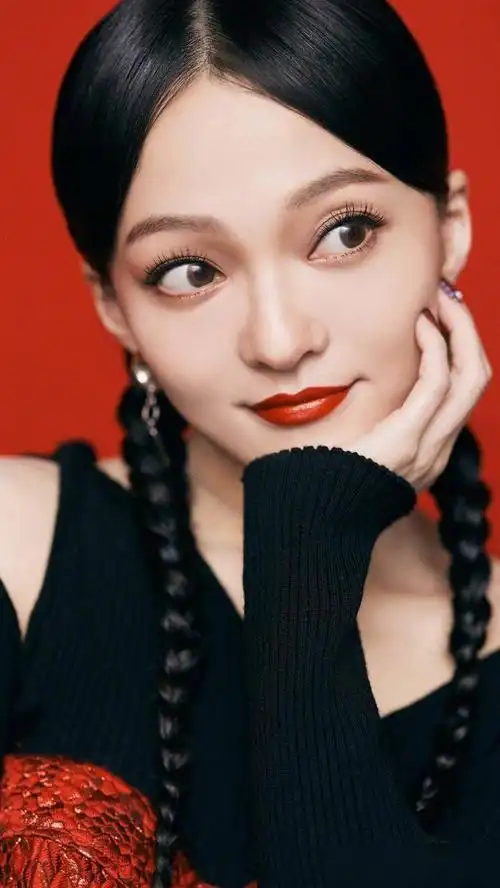 歌手张韶涵歌声空灵实力歌后来看美美哒写真照