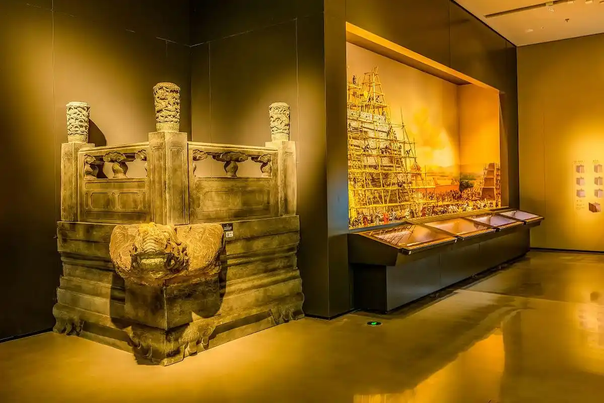 南京博物馆,是中国历史悠久的一座知名博物馆.它位于南京市中心,是研