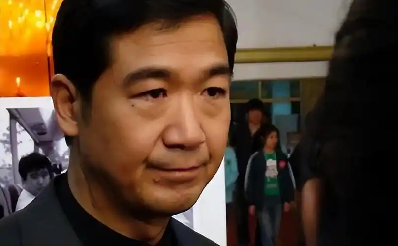 回顾张国立罗秀春离婚35年他再婚有烦恼她至今单身牵挂儿子