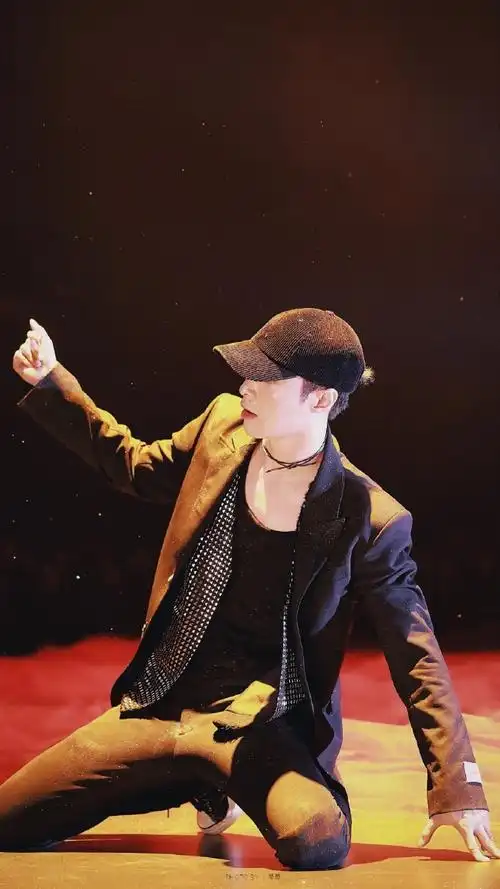 张艺兴舞蹈风暴