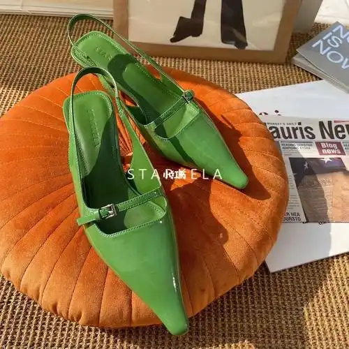 鞋控的日常无敌显白的绿色高跟鞋自留款