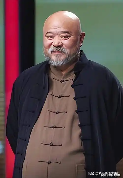 演员李琦不顾医生劝阻,每天2包烟,顿顿8两白酒,今身体状况如何