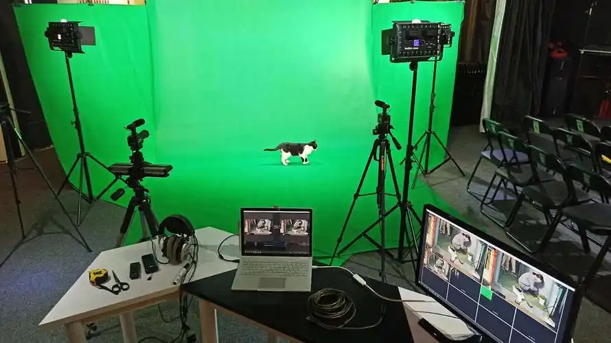 实景摄影棚拍摄片场暗色剧场电影放映场地