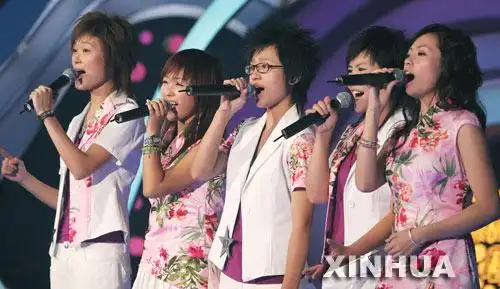 "超级女声"5强在5进3的比赛中