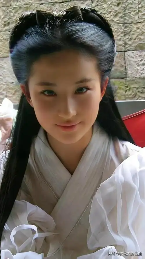 刘亦菲小龙女第一部