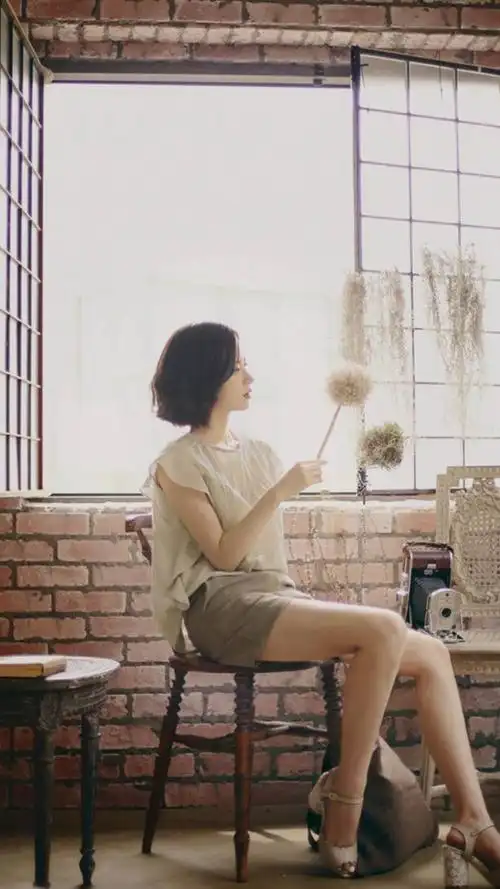 唯美清纯的短发小清新女孩图片