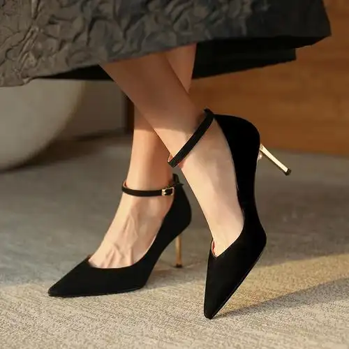 渃澄尖头高跟鞋女细2021年会黑色一字带扣名媛单鞋