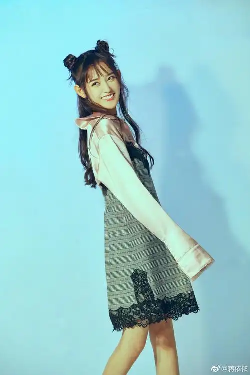 蒋依依图片蒋依依可爱俏皮写真图片