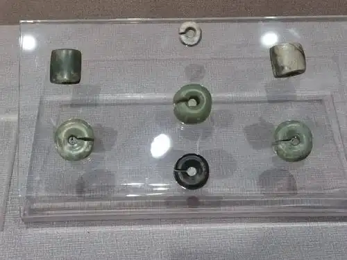 查海遗址出土玉玦