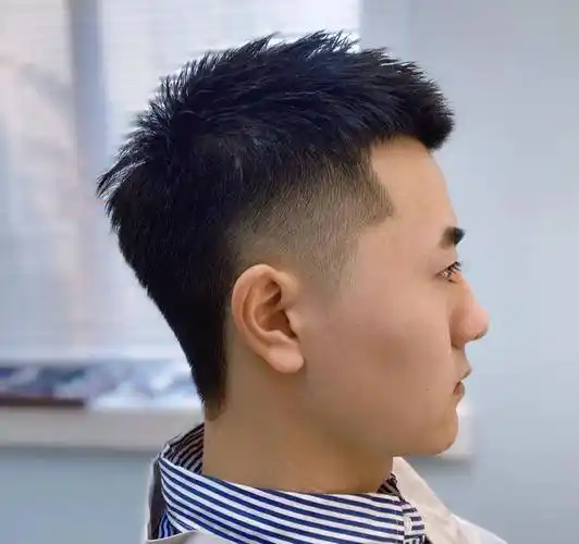男生过了20岁别乱剪发型,试试这几款,剪完轻熟帅气又显潮流_造型_刘海