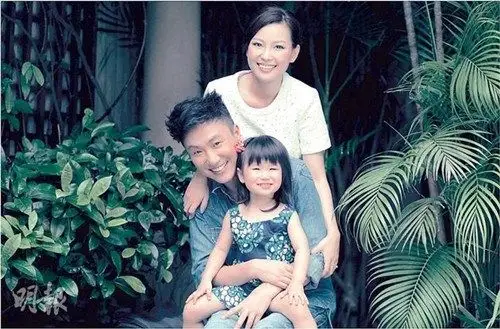 郑中基妻子:女儿患气管炎肺部没事(图)|郑中基|女儿|余思敏_新浪娱乐