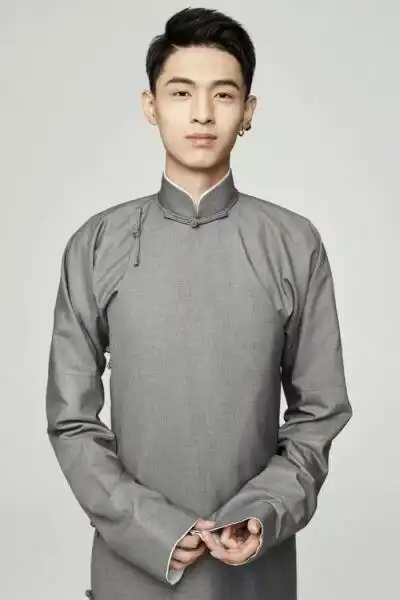 秦霄贤_相声演员_作品_个人资料_简历_生日_经历_留言