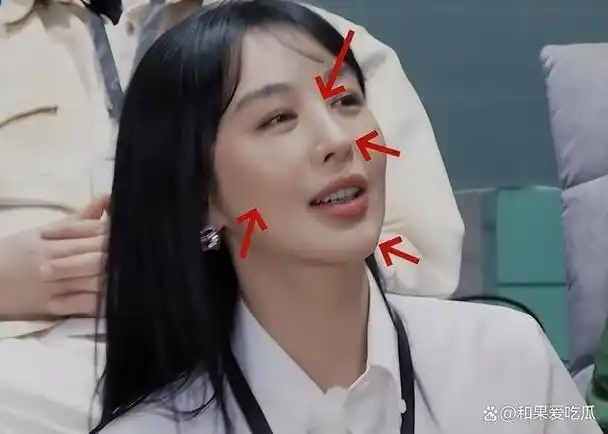 李菲儿出道即被力捧,错失黄晓明后为何"越混越差"?