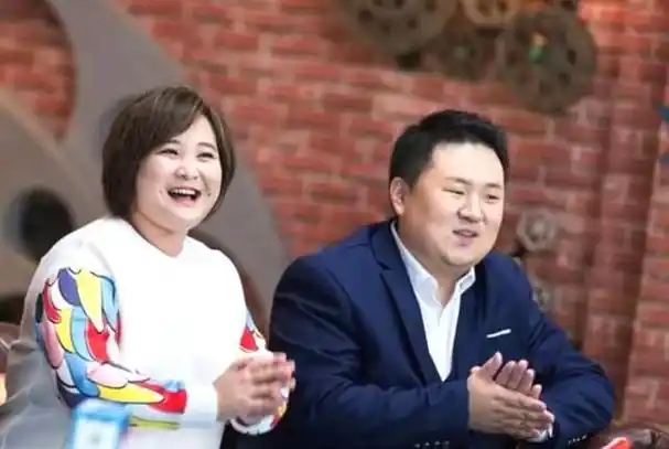 42岁贾玲姐弟恋揭秘?隐婚6年老公小7岁减肥100斤事业爱情两不误