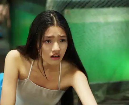 图美人鱼女主角林允美人鱼照欣赏邓超点赞称其辛苦度爆棚