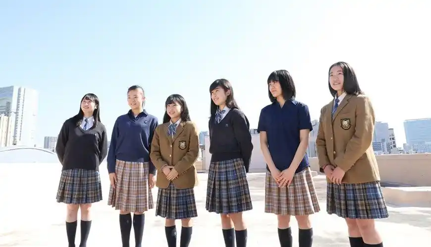 日本高中生制服超可爱!「日本高校制服」5所名校校服小知识