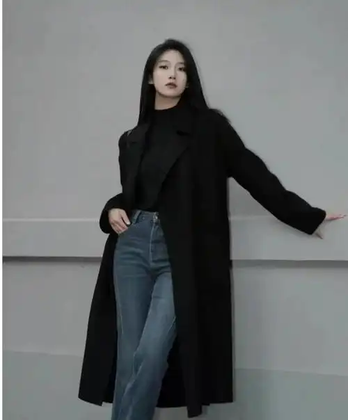 黑色毛衣搭配这5种颜色真真显高级