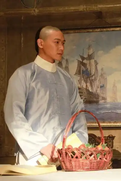 陆毅加盟《甲午大海战》 首次尝试"光头"造型