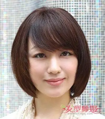 中年妇女长脸型发型 40岁女人怎样做头发使脸不显长