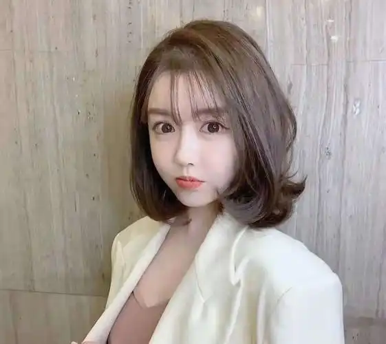 中长发内扣采用热烫