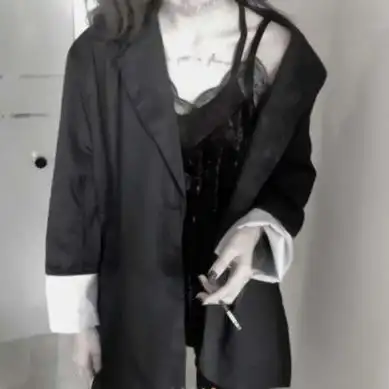 女生头像性感吊带露肩高清污的露肩性感锁骨女生头像图片