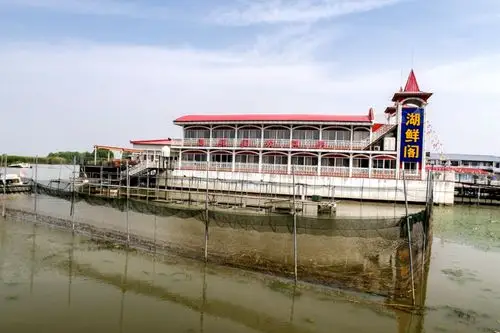 金坛长荡湖水城餐饮业