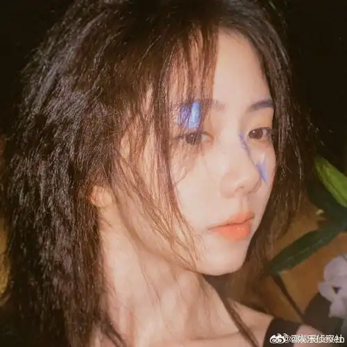 谭松韵逍遥剧组状态