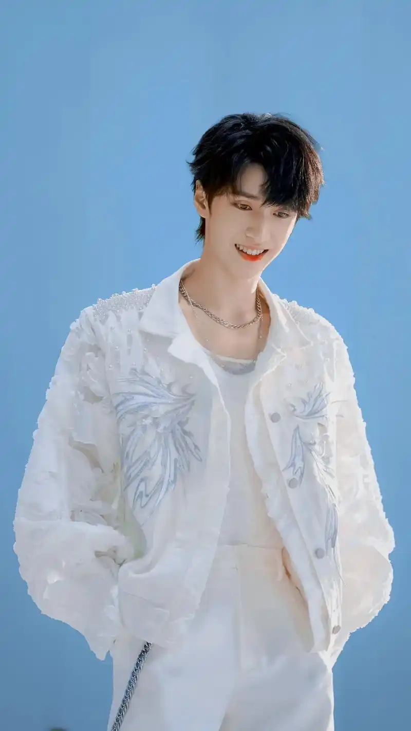 有一个人没看到严王的这个笑我都会很伤心的ok?#严浩翔 #严 - 抖音