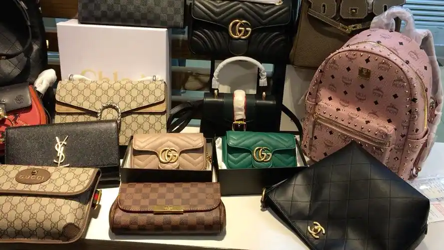 奢侈品集体照实拍