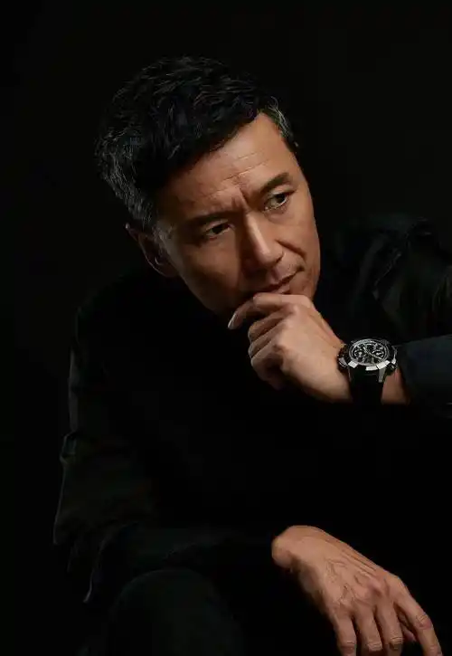 苗侨伟越老越帅取决于信心跟智慧电影圈太拥挤何必再过去