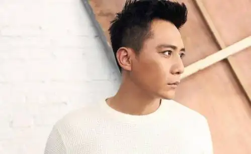 《小王子》7-10岁适读 企鹅有声书刘烨朗读版 给孩子最美,最有爱的