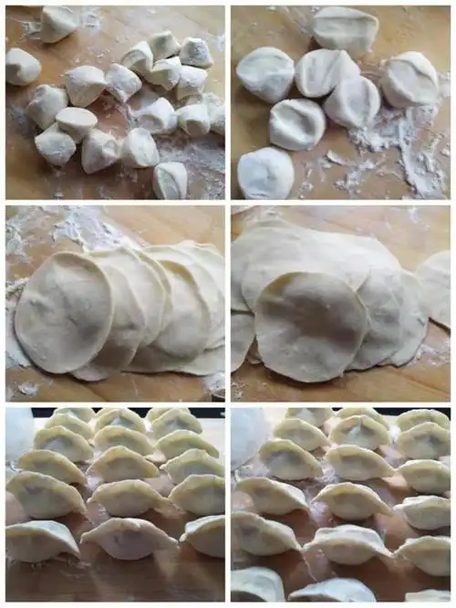 汤锅加水烧开,下入包好的饺子,点三次水,煮熟捞出装盘;搭配蘸料:香醋