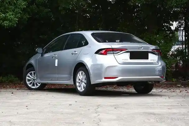 卡罗拉是丰田汽车旗下的经典车型,凭借稳定可靠,舒适耐用的特点,成为