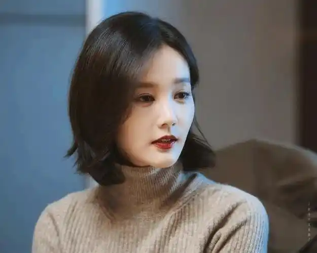 那么说的最近嫌弃热议的电视剧《狂飙》,大家应该就知道了,李一桐就是