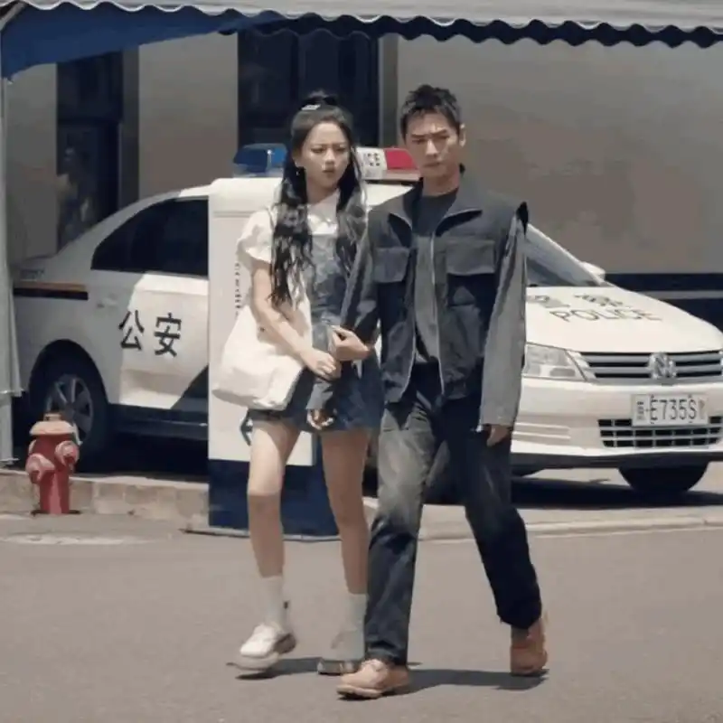 杨超越居然和杨洋差不多高,168和180相差这么小吗?