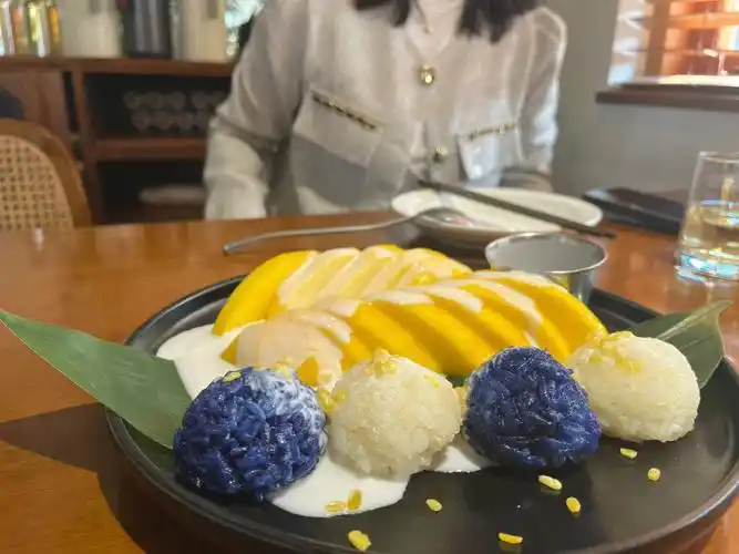 做早餐(蛋炒饭)2. 送孩子上学3. 自我学习了30mins4.