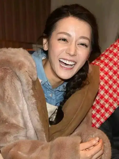 迪丽热巴素颜也美丽的秘密—皮秒