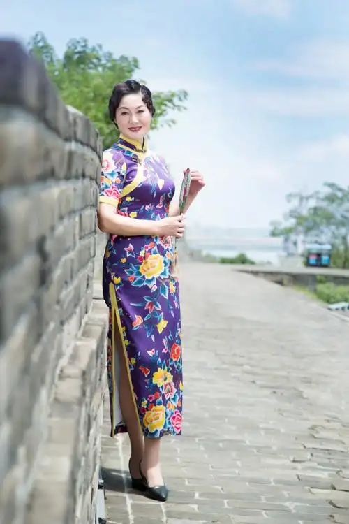 那一袭古典的美丽 | 旗袍雅韵 风情摇曳