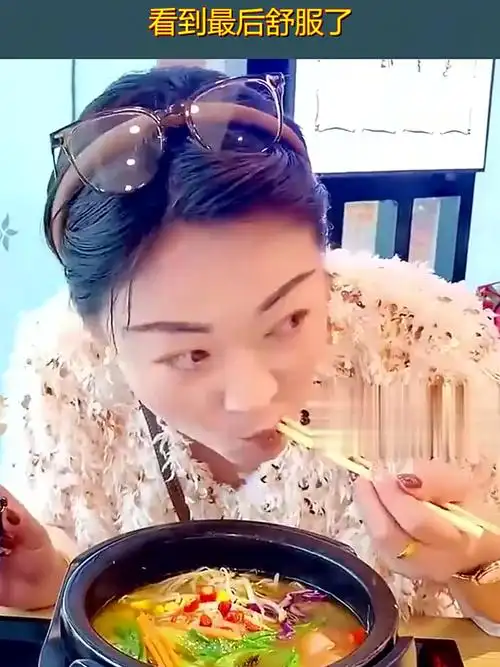 老婆二胎怀孕五个月,丈夫一招鉴定是男是女,看到最后舒服了!