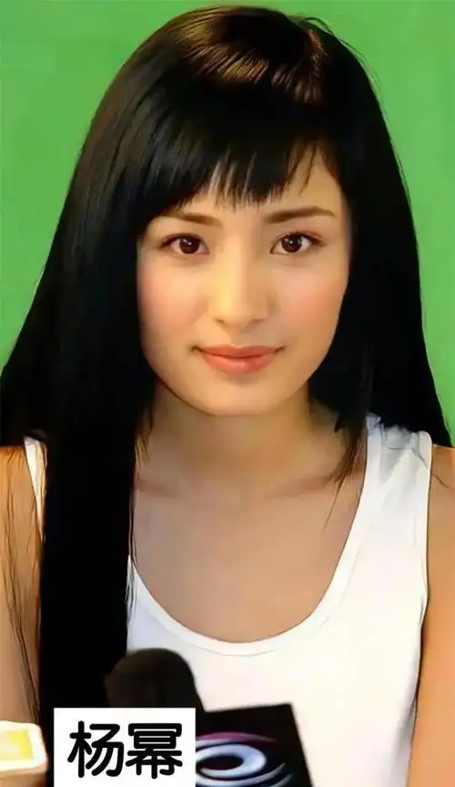 女明星出道前的照片大曝光杨紫憨厚杨幂惊艳了