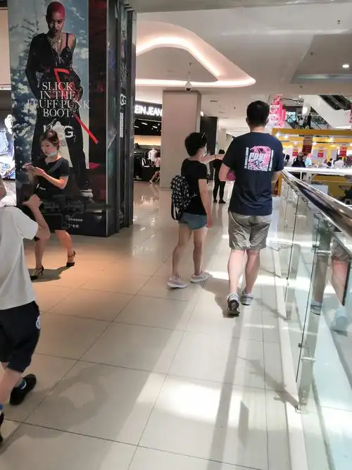 疫情好转后第一次逛商场~龙德广场