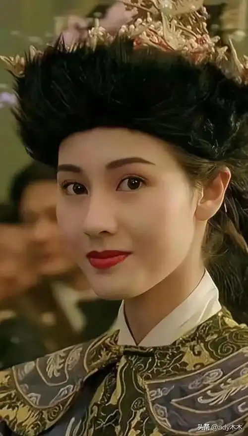 回顾最美港姐李嘉欣8段潇洒爱情,个个非富则贵,最后嫁入豪门