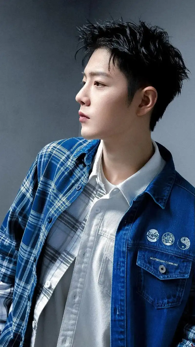 盛世容颜#肖战#抖音小助手 #手机壁纸 #正能量 - 抖音