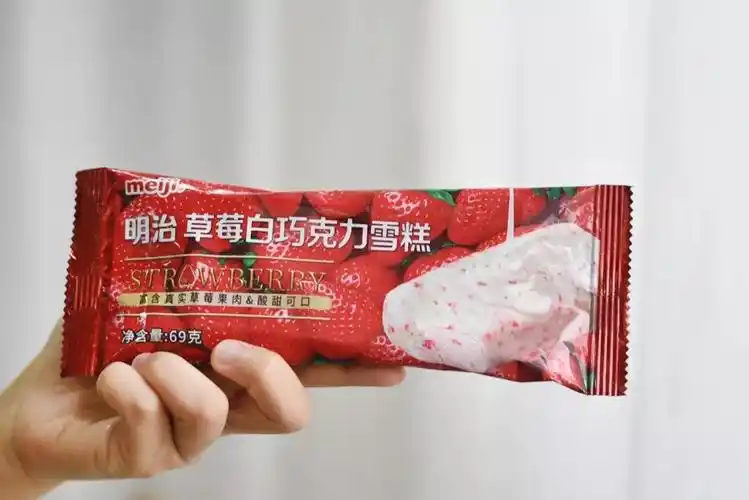 16.明治草莓白巧克力雪糕