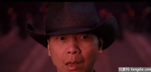 带上一百多把斧头跟人家展开友好交流.