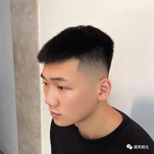 男生"两边铲短"发型适合所有人,这12款值得尝试,清爽又帅气