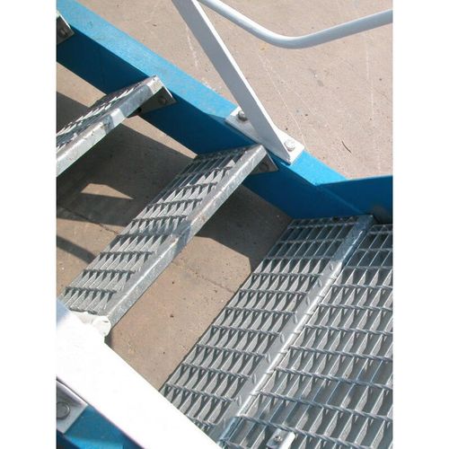 欣彩莱热镀锌钢格板定制网格钢格栅楼梯脚踏板齿形防滑不锈钢 定制