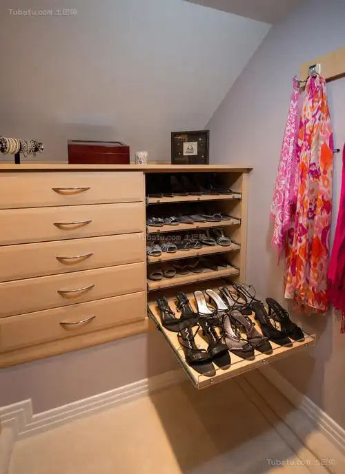 时尚个性鞋柜装修效果图片设计图片赏析